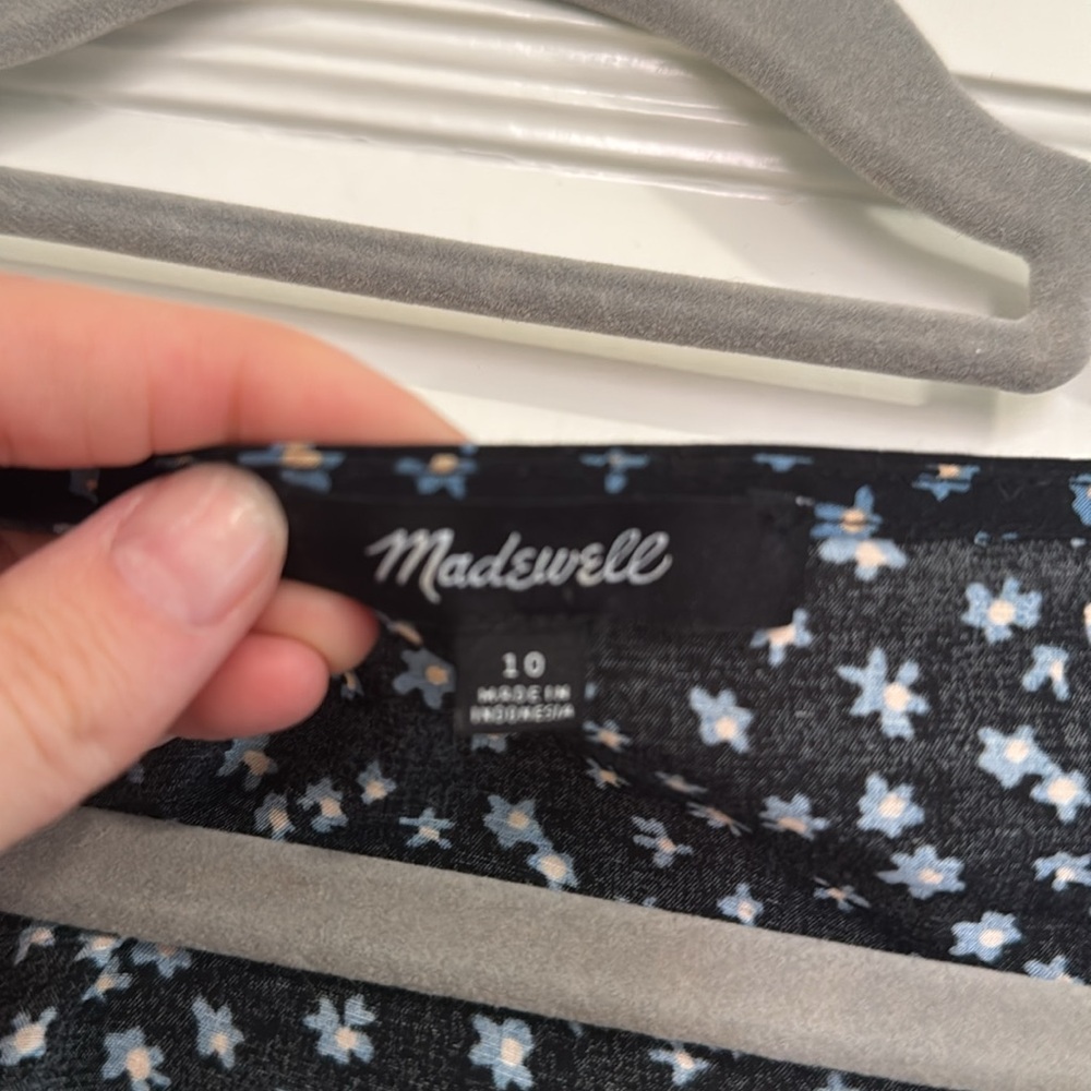 Madewell dress with small flowers - Picture 4 of 8